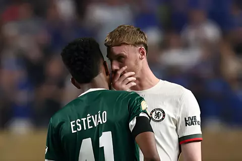 "لم يفهم ما قلته".. بالمر يكشف رسالته إلى إستيفاو عقب مباراة تشيلسي وبالميراس بالمونديال